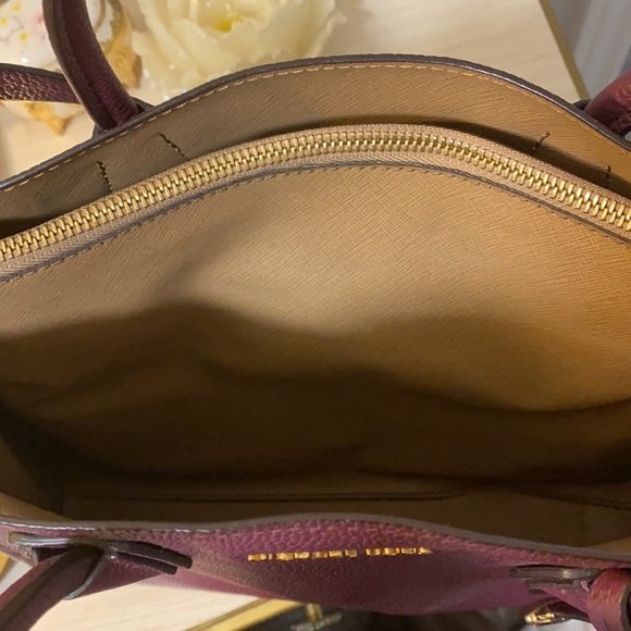 Michael Kors Large Purse - Picture 3 of 8